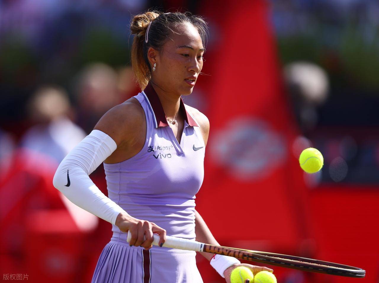 WTA500伦敦站：郑钦文不敌阿尼西莫娃的原因，小说都不敢这么写