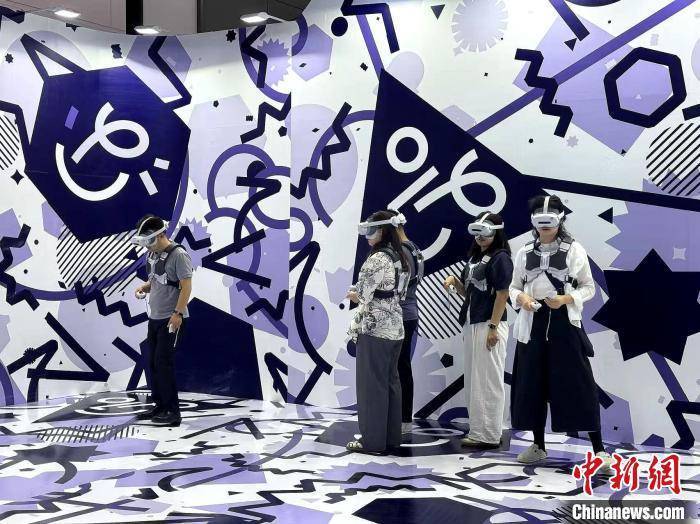 第六届西部数博会文旅“黑科技”破壁虚实