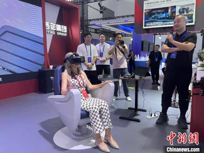第六届西部数博会文旅“黑科技”破壁虚实
