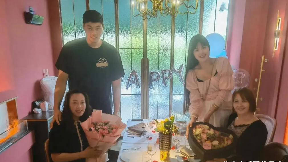 李月汝前男友赵义明沦落到NBL打球 分手后各自发展态度南辕北辙