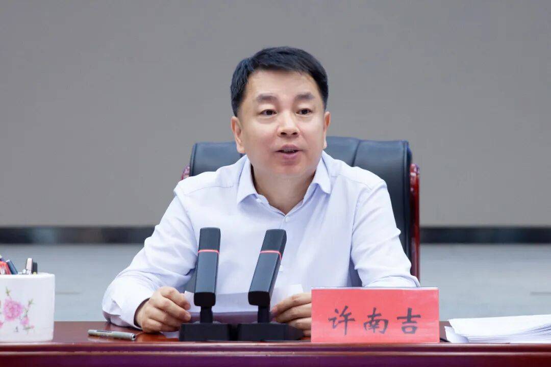 厦大法律系毕业的他，已任正厅级新职！曾长期在福建工作